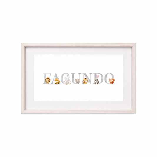 Cuadro con nombres decorados con motivos de animalitos bebés