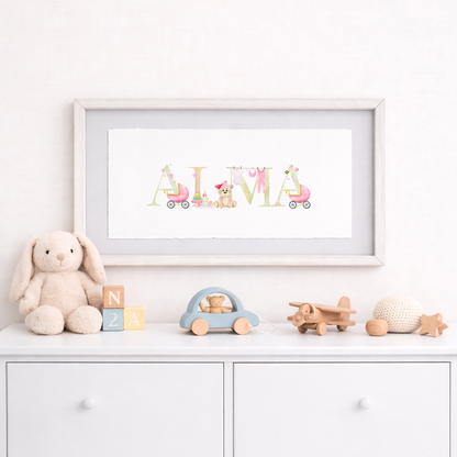 Cuadro con nombres decorados con motivos de bebé (niña)