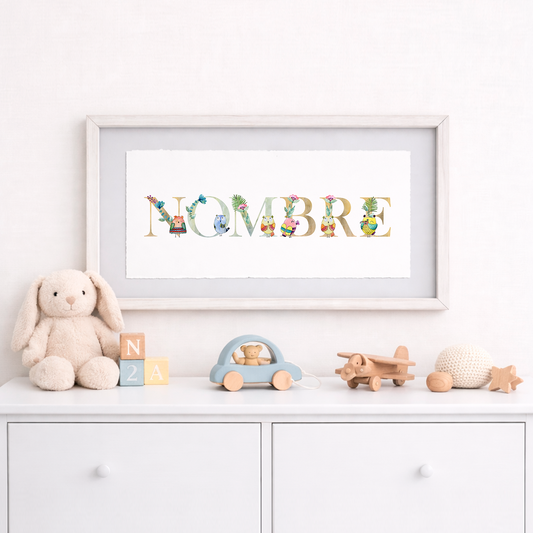 Cuadro con nombres decorados con motivos de búhos