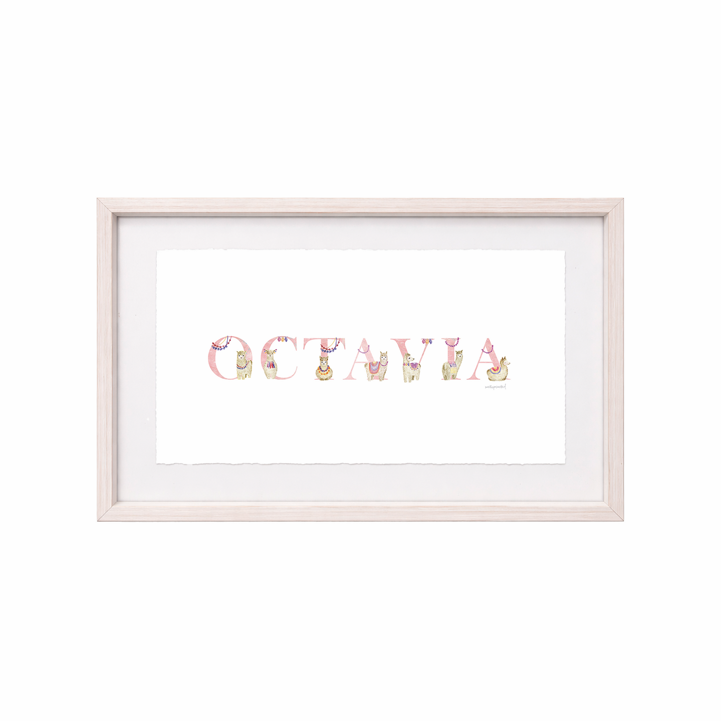 Cuadro con nombres decorados con motivos de llamas