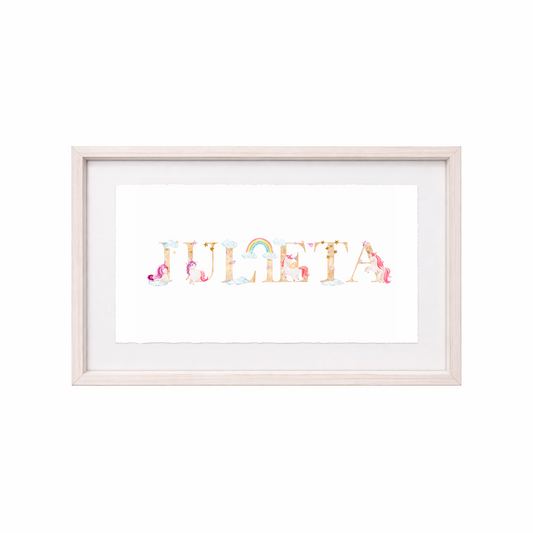 Cuadro con nombres decorados con motivos de unicornios
