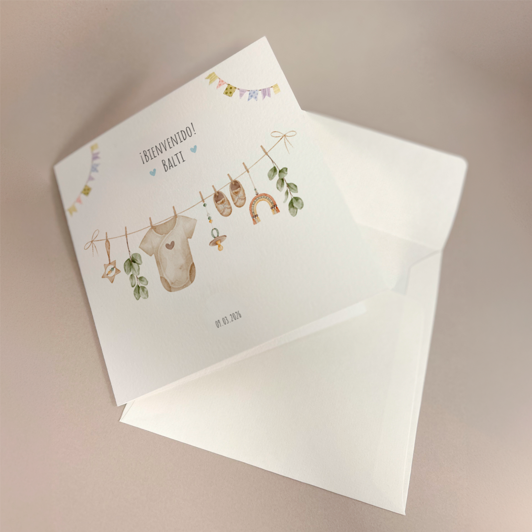 Tarjeta de felicitaciones: Ropa de bebé